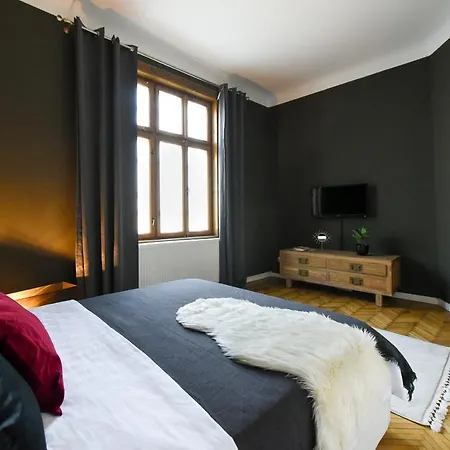 Brancovenian Elegance & Modern Comfort - Stunning 3br Near Cismigiu