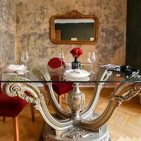Brancovenian Elegance & Modern Comfort - Stunning 3br Near Cismigiu Bucharest