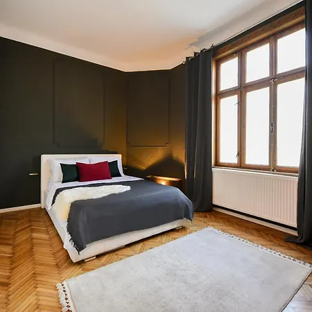 Apartman Brancovenian Elegance & Modern Comfort - Stunning 3br Near Cismigiu Bukarest