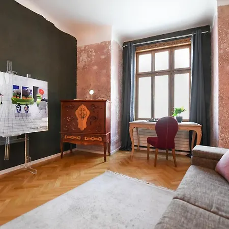 Brancovenian Elegance & Modern Comfort - Stunning 3br Near Cismigiu Apartment *