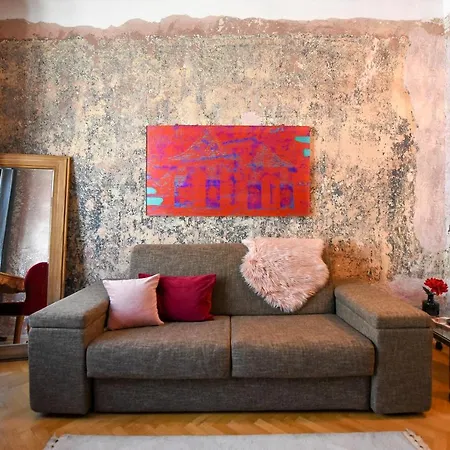 Brancovenian Elegance & Modern Comfort - Stunning 3br Near Cismigiu Apartment *