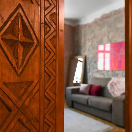 Apartman Brancovenian Elegance & Modern Comfort - Stunning 3br Near Cismigiu Bukarest