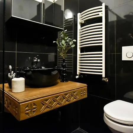 公寓 Brancovenian Elegance & Modern Comfort - Stunning 3br Near Cismigiu 布加勒斯特