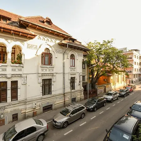 Brancovenian Elegance & Modern Comfort - Stunning 3br Near Cismigiu