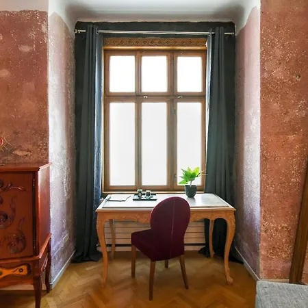 Apartman Brancovenian Elegance & Modern Comfort - Stunning 3br Near Cismigiu